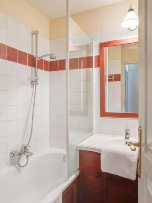 Apartmán 1-Appt Avec Piscine A St-Jean Pays-Basque Uhart-Cize Exteriér fotografie