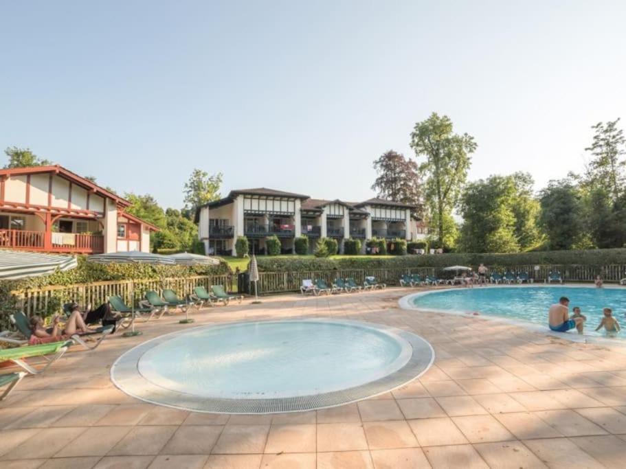 Apartmán 1-Appt Avec Piscine A St-Jean Pays-Basque Uhart-Cize Exteriér fotografie